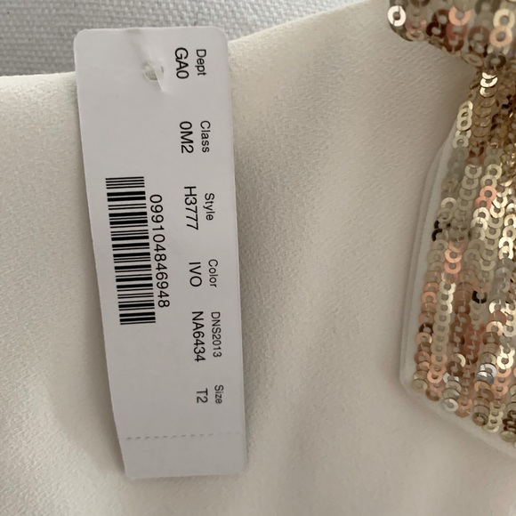 NWT JCrew Top with Sequin Gold Bow in Ivory size 2 Tall - Picture 6 of 6